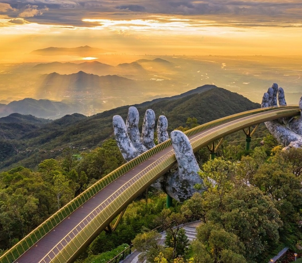 Golden Bridge Da Nang - Tourism Symbol On Top of Ba Na Hills